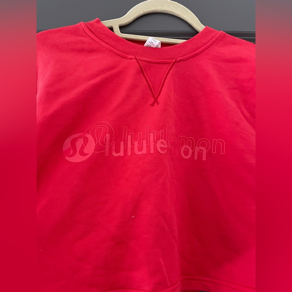 Cropped Lululemon long sleeve!